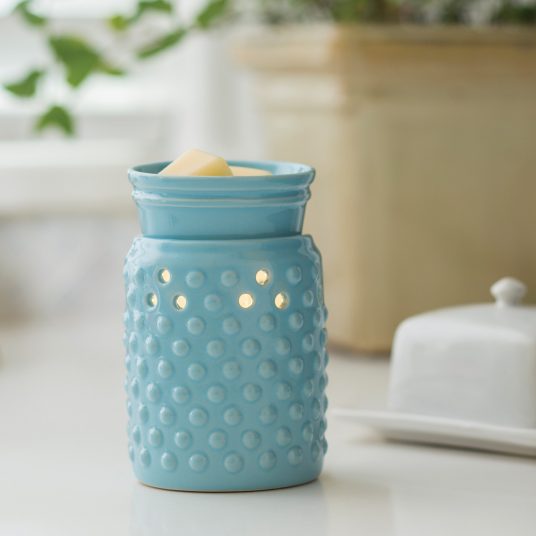 Hobnail Mid-Size Illumination Wax Warmer + Melt